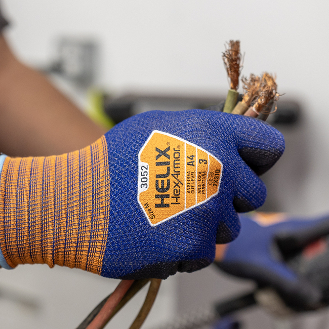 The Helix 3052 is ultra-thin and lightweight for enhanced tactile sensitivity making it great for precision work. 