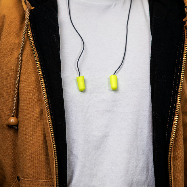 accuFit disposable earplugs // corded frontview image