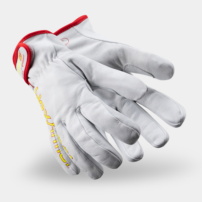 Chrome SLT 4063W thinsulate leather gloves as they might appear on your hands.