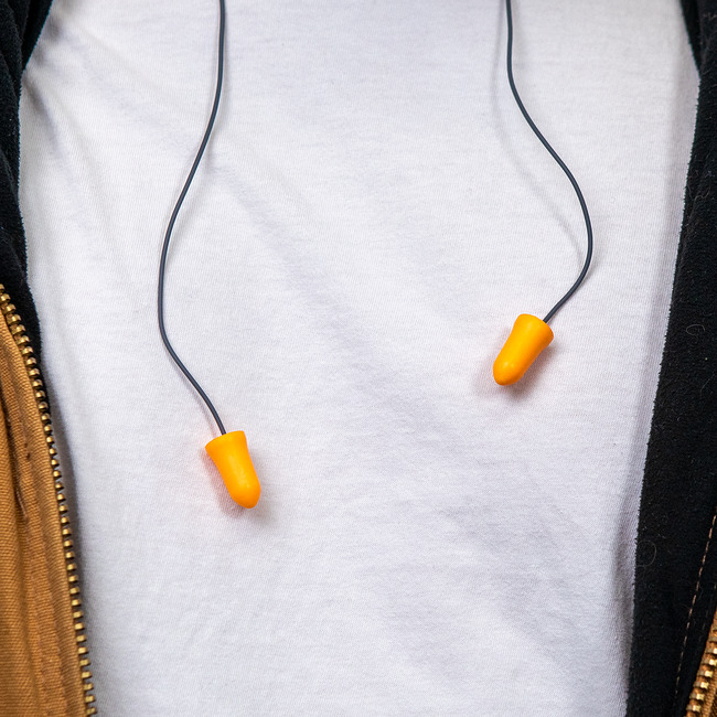 accuFit disposable earplugs // corded frontview image