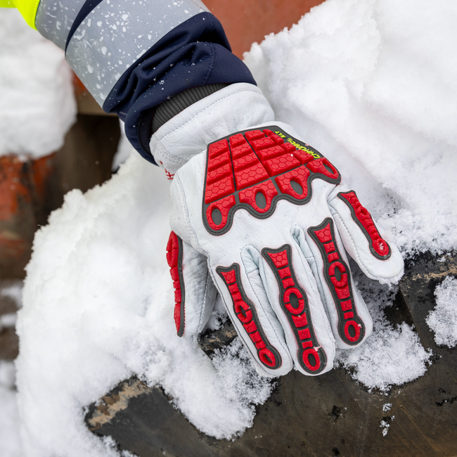 Chrome SLT 4064IMPW thinsulate leather glove showcasing the goatskin leather palm.